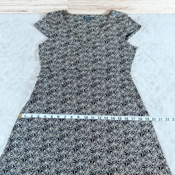 Toad&Co Womens Black Daisy Floral V Neck Short Sleeve Dress Size M Eco Blend - Picture 15 of 15